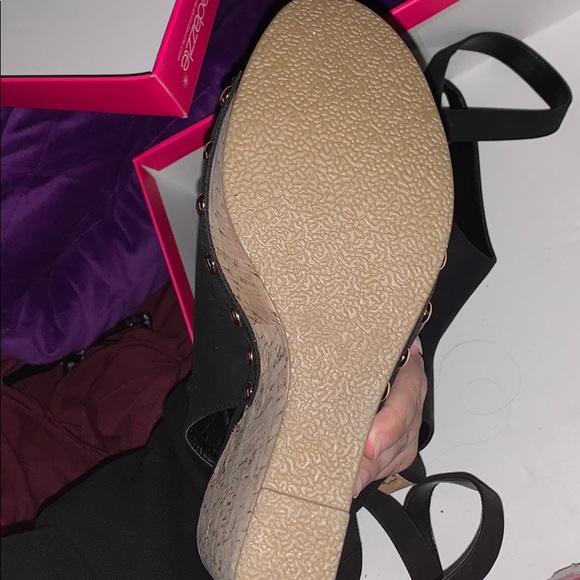 Shoes - Picture 2 of 2